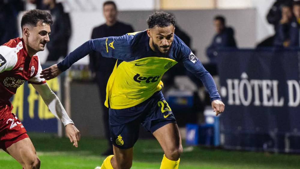 بحضور بوفال وأيت الحاج .. سانت غيلواز يخسر السوبر البلجيكي