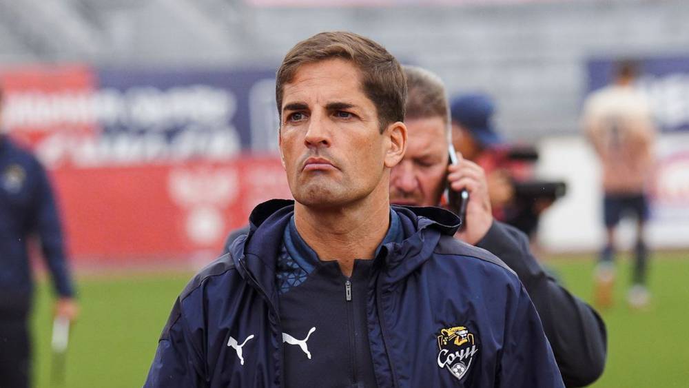 مدرب سوتشي الروسي يتنازل عن نصف راتبه بعد الهزيمة بنتيجة 0-4