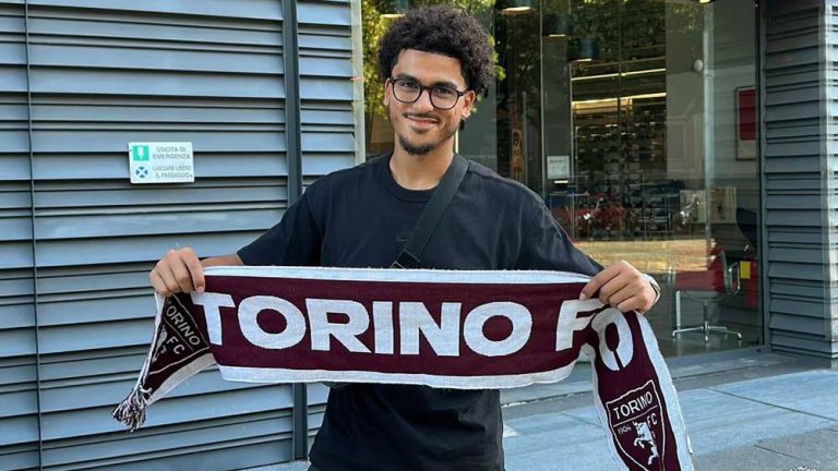 زكرياء أبو خلال يصل تورينو تمهيدًا لانضمامه الرسمي قادمًا من تولوز