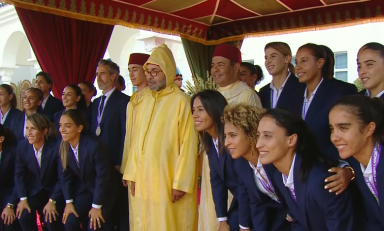 الملك يستقبل المنتخب النسوي بعد وصافتهن في كأس أمم أفريقيا للسيدات