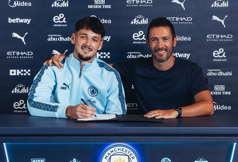 مانشستر سيتي يعلن رسميًا تعاقده مع الحارس جيمس ترافورد