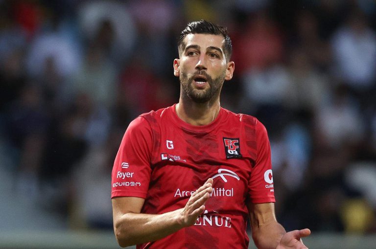 سمير حجي يقود ديفردانغ للتأهل في دوري المؤتمر الأوروبي بهدف حاسم