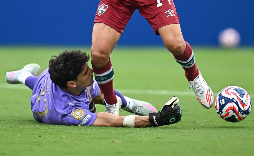 تصدي بونو ضد فلومينينسي