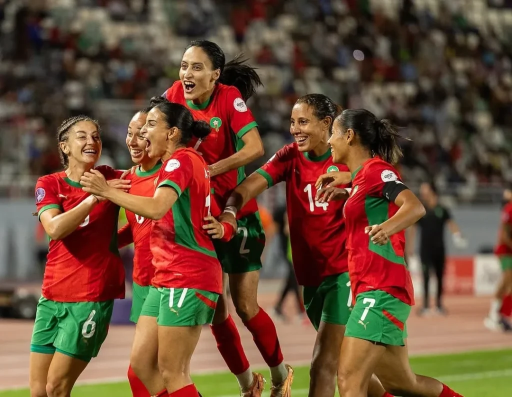 أخطاء تحكيمية في نصف نهائي لبؤات الأطلس أمام غانا تثير المخاوف قبل "كان المغرب 2025"