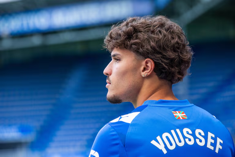 يوسف لخديم يوقع أول ظهور له مع ألافيس ويُبصم على أداء جيد