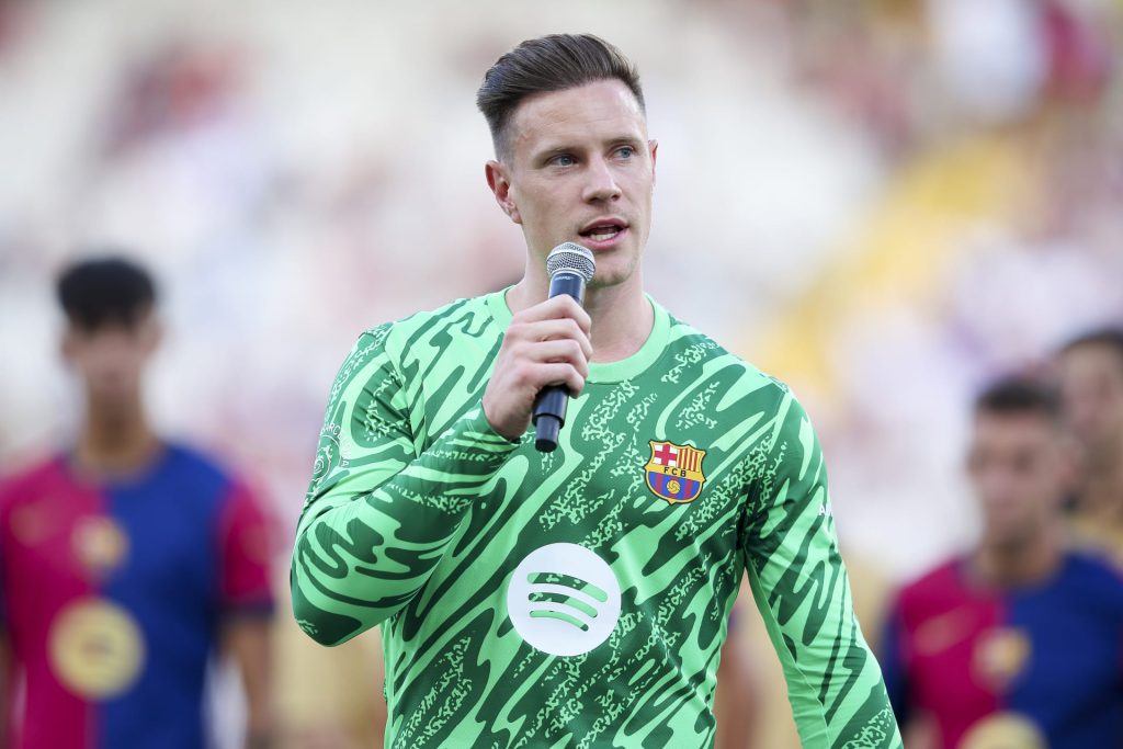 برشلونة يسحب شارة القيادة من تير شتيغن بسبب خلاف حاد
