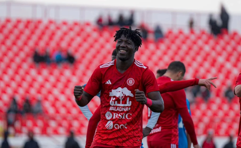 الرجاء الرياضي وشباب بلوزداد يتنافسان على ضم المهاجم المالي فيلي تراوري