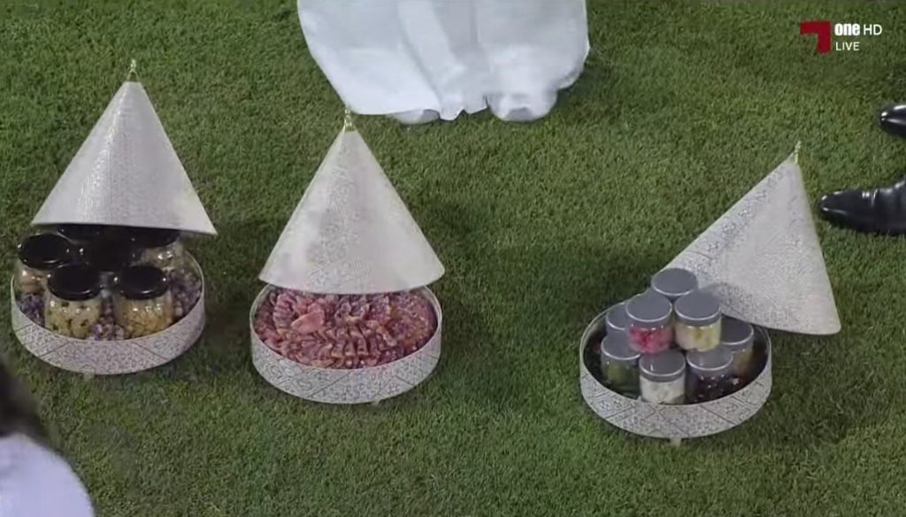 أيت منا يُغضب جماهير الوداد بهدايا وسط "طيفور الخطوبة" لرئيس السد القطري