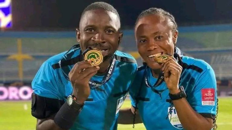 الكاف يكشف عن حكام مباراة المغرب وأنغولا في افتتاحية "الشان"