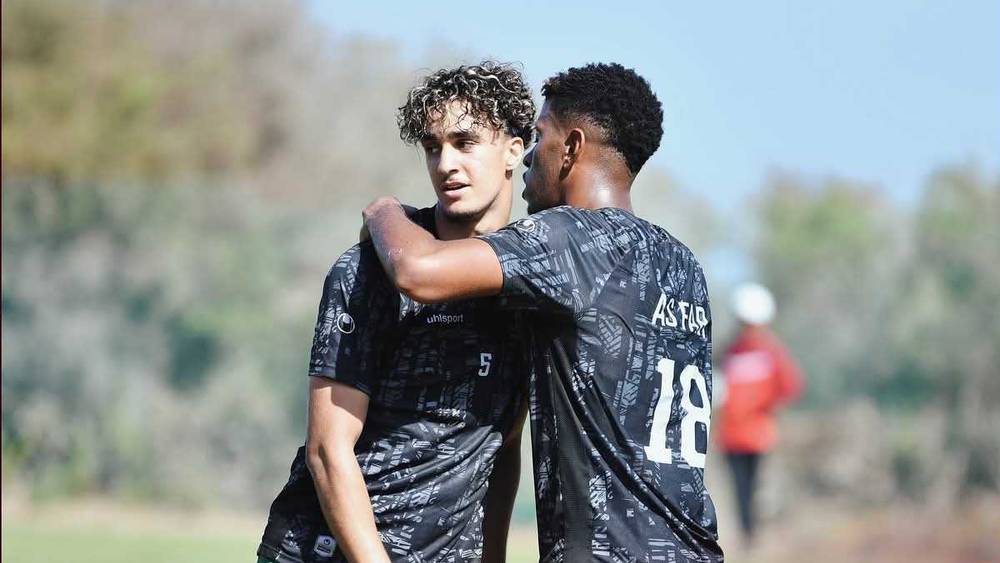 لقطة من مباراة الجيش الملكي ضد الفتح الرياضي