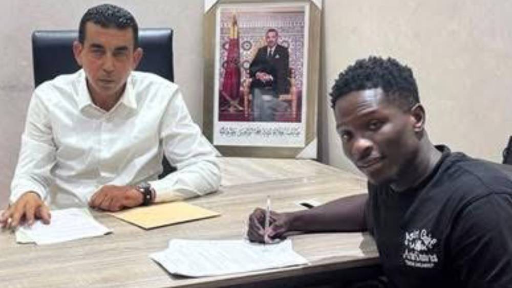 أولمبيك آسفي يعلن تعاقده مع السنغالي موسى كوني لتعزيز هجومه