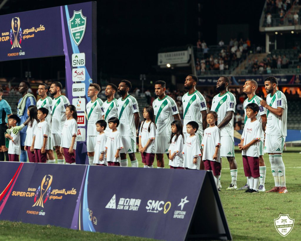 الأهلي يفوز على القادسية بخماسية ويتأهل لنهائي كأس السوبر السعودي