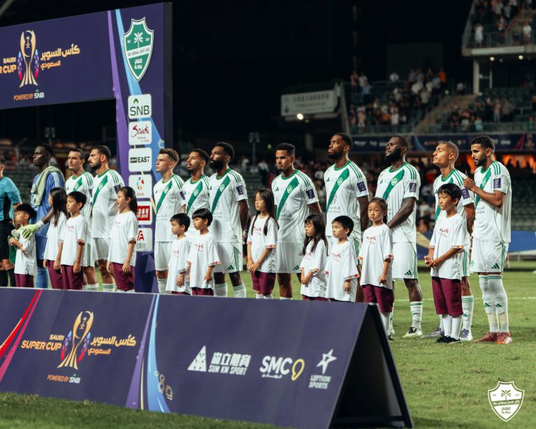 الأهلي يفوز على القادسية بخماسية ويتأهل لنهائي كأس السوبر السعودي