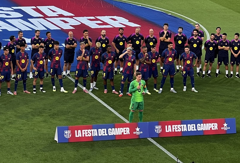 شتيغن يوجه رسالة مؤثرة لجماهير برشلونة ويطوي صفحة الخلاف مع النادي