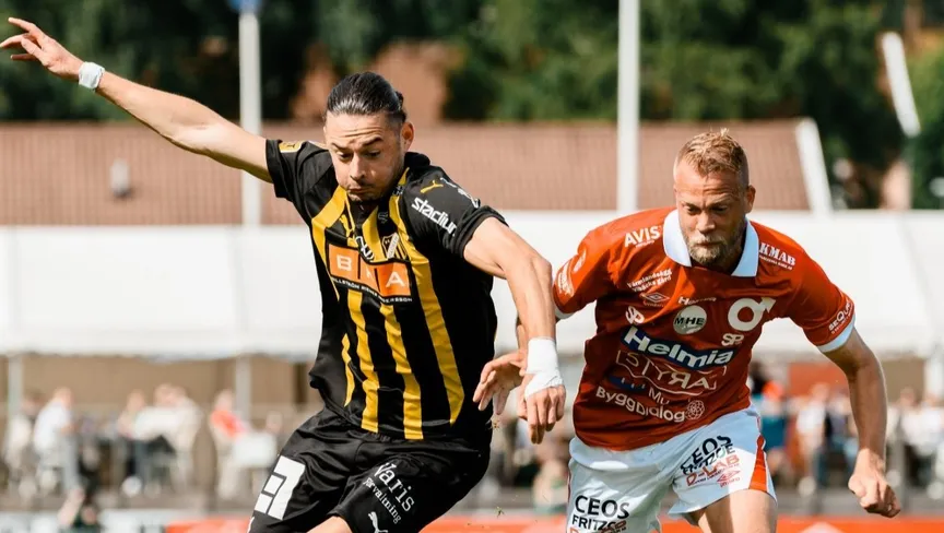 التونسي عمر العيوني