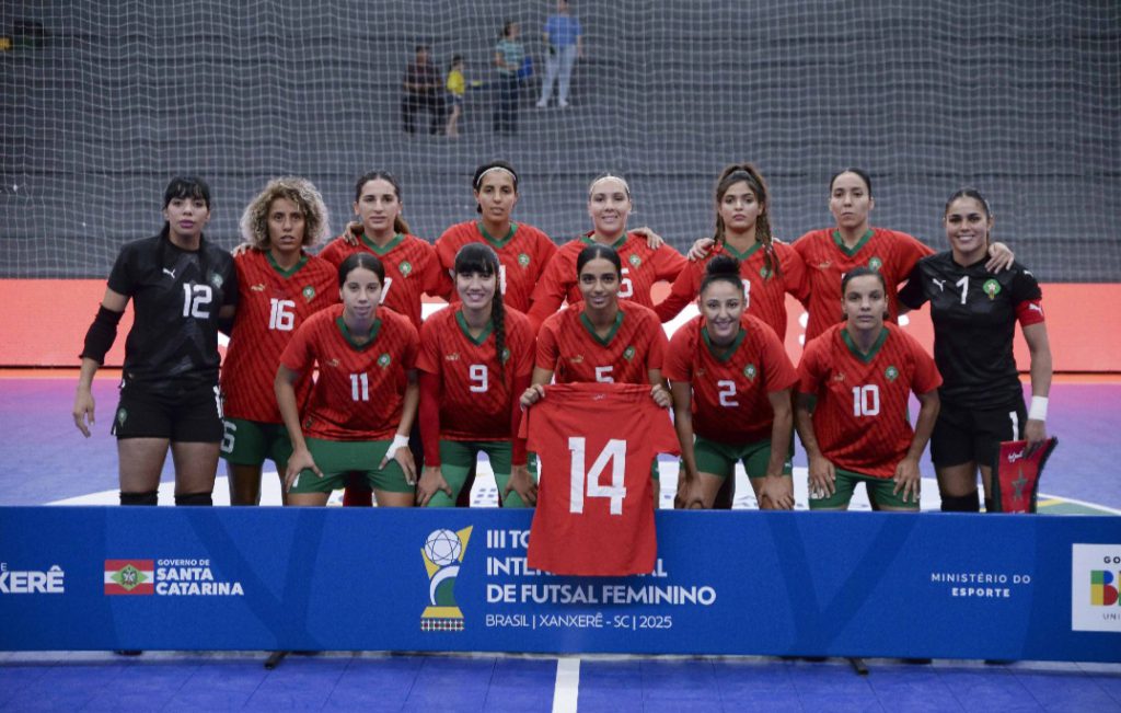 فوز المنتخب الوطني النسوي لكرة القدم داخل القاعة على غواتيمالا