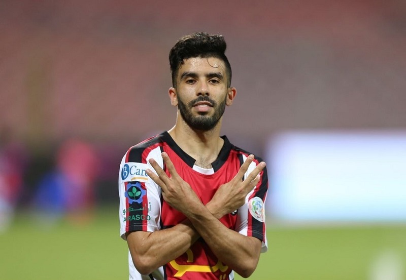 الظفرة الإماراتي يضم الدولي المغربي كريم البركاوي