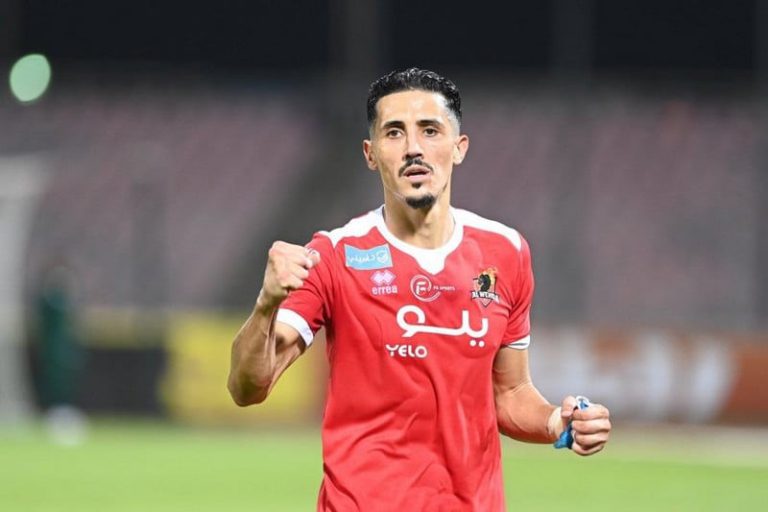 فيصل فجر يتلقى عرضا من الرجاء الرياضي