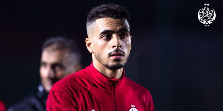 الوداد يعزي يوسف المطيع في وفاة والدته