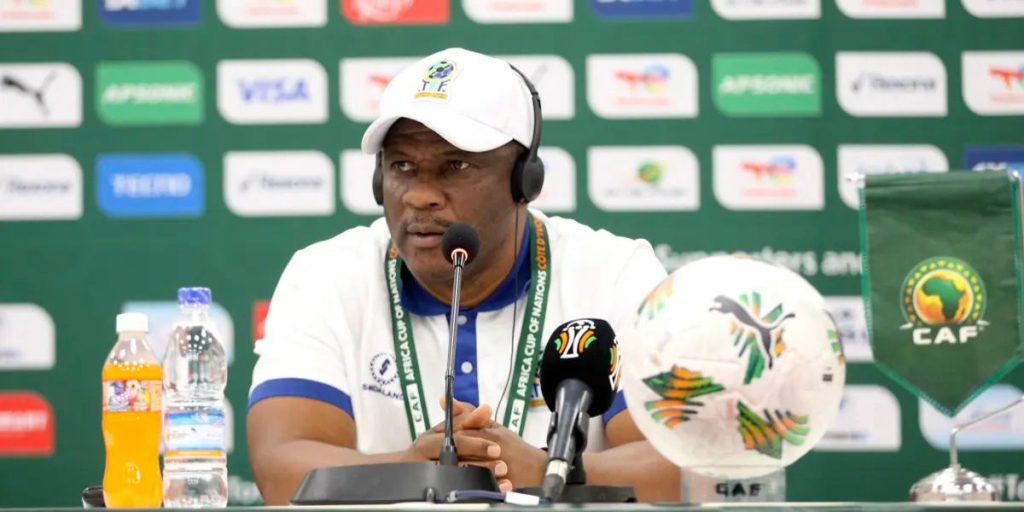 مدرب تنزانيا يتحدى: "جاهزون لمواجهة المغرب دون أي مركب نقص"