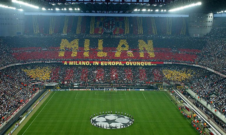 ميلانو توافق على بيع ملعب سان سيرو الأسطوري إلى ميلان وإنتر