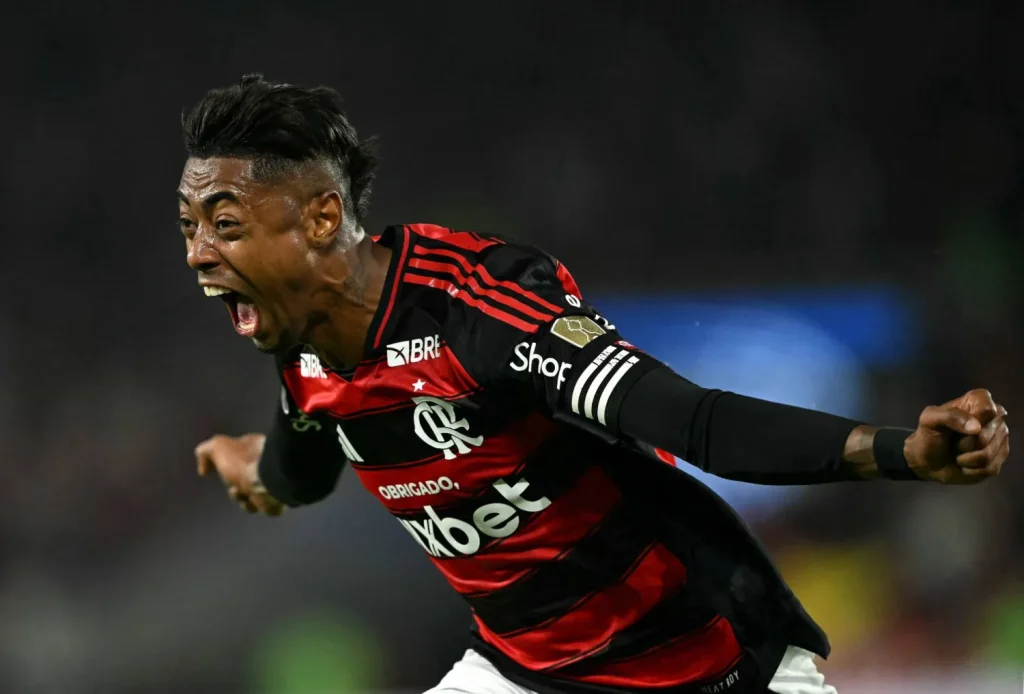 قضية المراهنات تلاحق برونو هنريكي رغم عودته إلى الملاعب