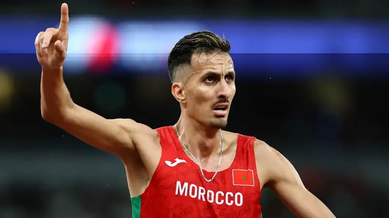 البقالي يكتفي بفضية سباق 3000 متر موانع في بطولة العالم بطوكيو