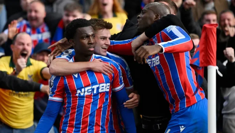 كريستال بالاس