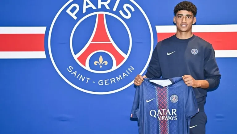 خليل العياري