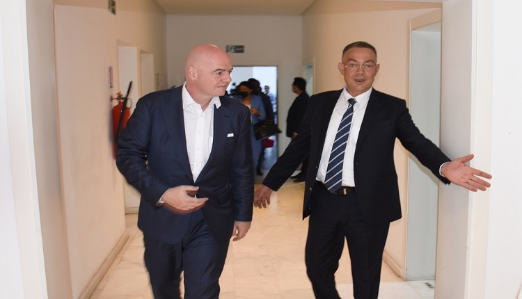 خاص .. زيارة ميدانية من رئيس الفيفا ولقجع لملعب طنجة