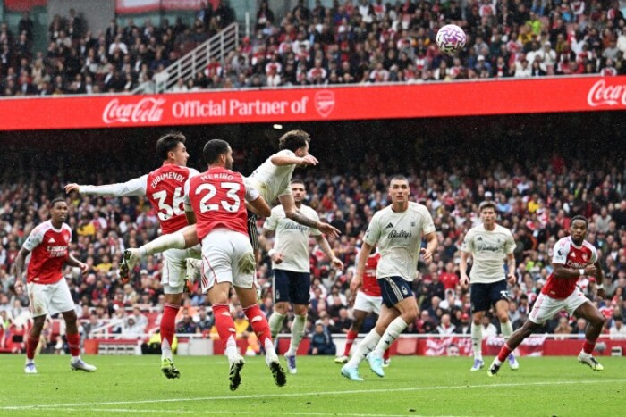 آرسنال يفوز على نوتينغهام