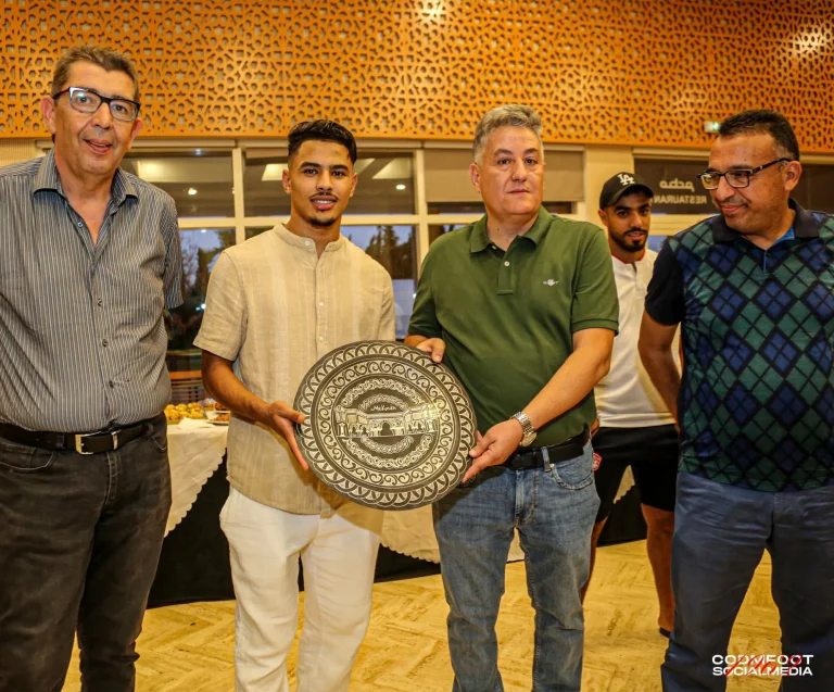 الكوديم يحتفي بأنس المهراوي قبل انطلاق تجربته الاحترافية في روسيا