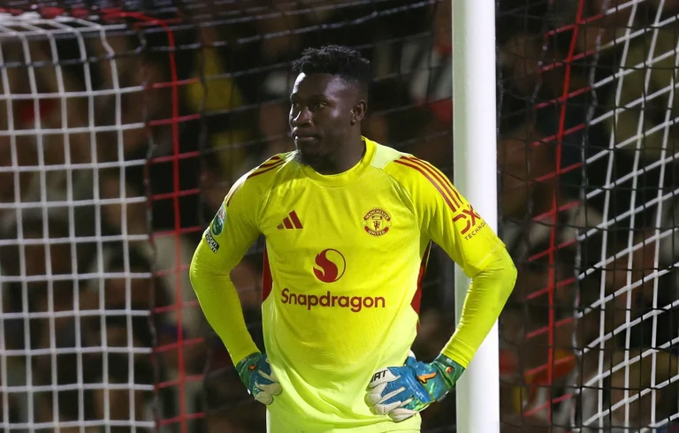 مانشستر يونايتد يعير حارسه أونانا إلى طرابزون سبور التركي