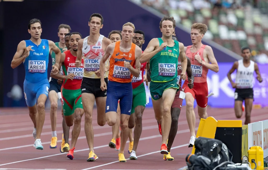 العداؤون المغاربة يودعون سباق 1500 متر