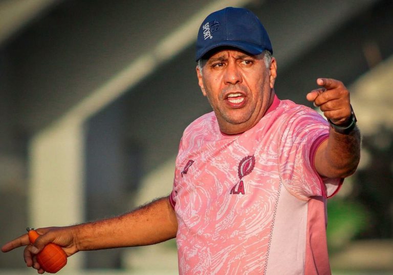 الكوكب المراكشي يعقد اجتماعا عاجلا مع الطاوسي بعد الهزيمة الثالثة تواليا