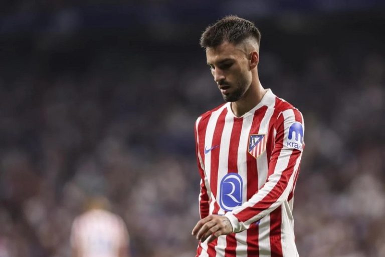 أليكس باينا يخضع لجراحة الزائدة الدودية ويغيب عن أتلتيكو مدريد لأسابيع