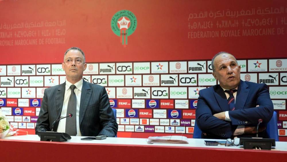 الجامعة توقع "ميثاق الالتزام والأخلاقيات والحكامة" مع الأندية المحترفة