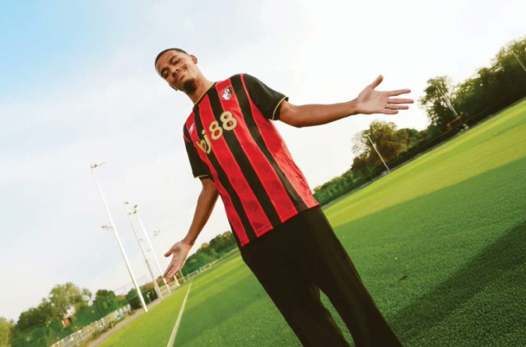 مشاركة محتشمة لأمين عدلي في تعادل بورنموث أمام نيوكاستل