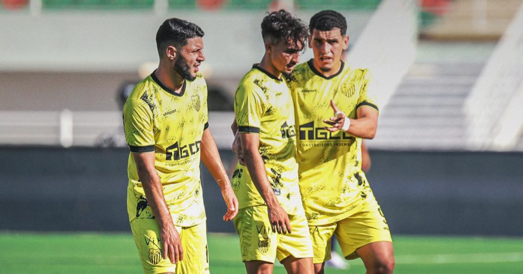 المغرب الفاسي يواجه الفتح الرباطي في مباراة ودية استعدادًا للموسم الجديد