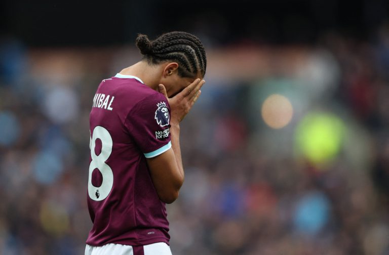 ضربة جزاء قاتلة تمنح ليفربول ثلاث نقاط ثمينة ضد بيرنلي