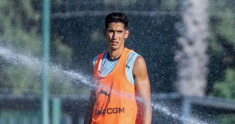 نايف أكرد يلتحق بتدريبات أولمبيك مارسيليا