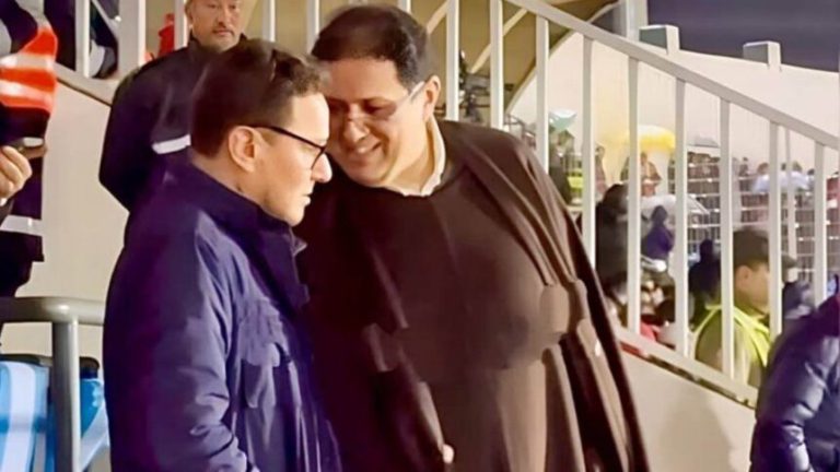 بنهاشم وأيت منا