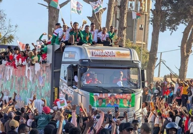 استقبال جماهيري حاشد لمنتخب مدغشقر بعد حصوله على وصافة إفريقيا