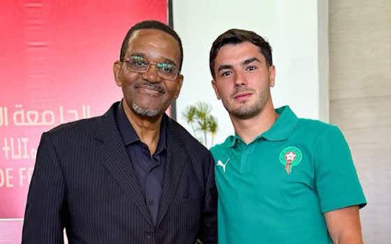 براهيم دياز: شرف لي أن أتعرف على الأسطورة المغربية محمد التيمومي