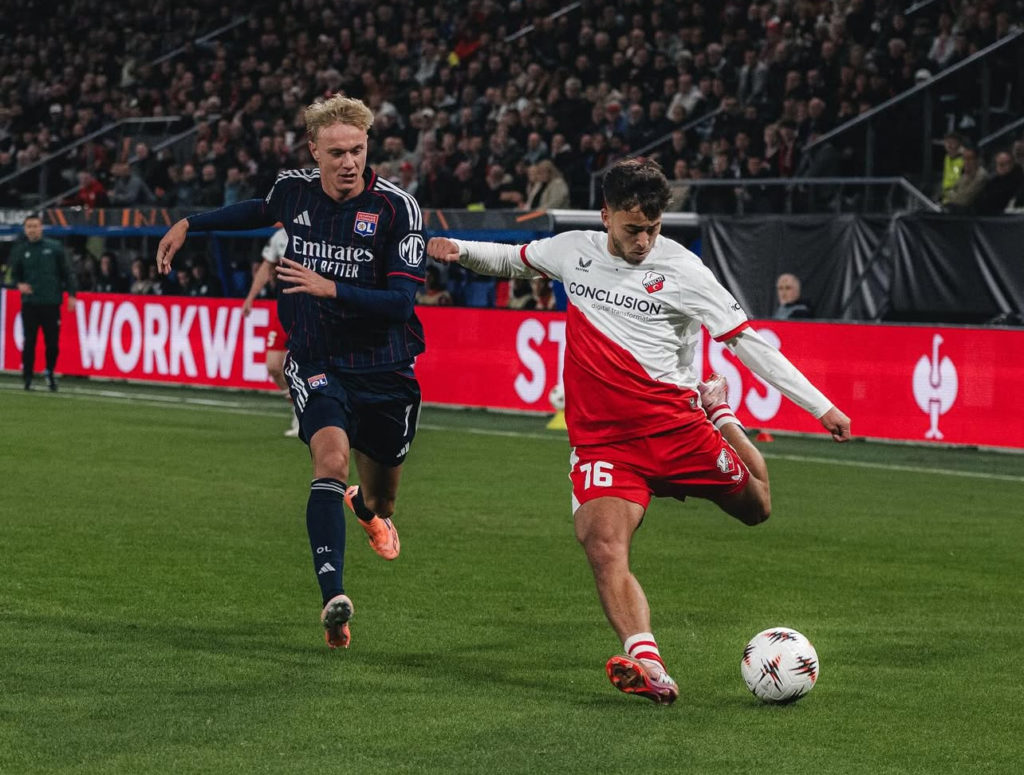 سفيان الكرواني يواصل التألق مع أوتريخت رغم تعثر الفريق أمام هيرنفين