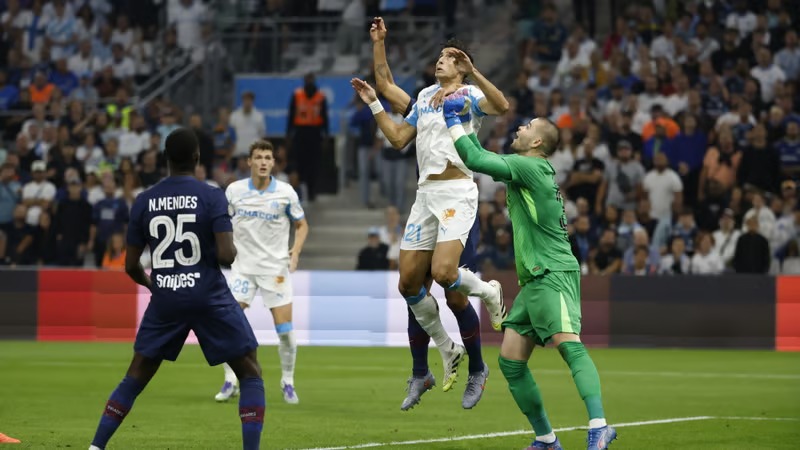 نايف أكرد في كلاسيكو فرنسا