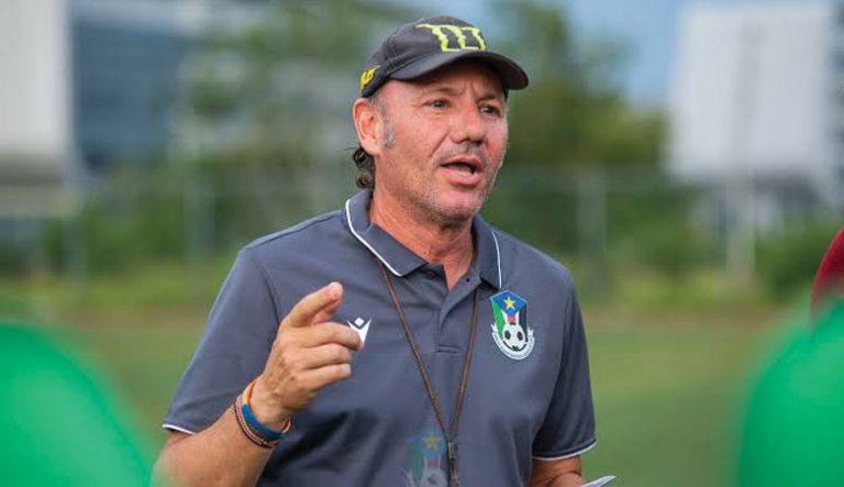 ستيفانو كوزين، مدرب منتخب جزر القمر