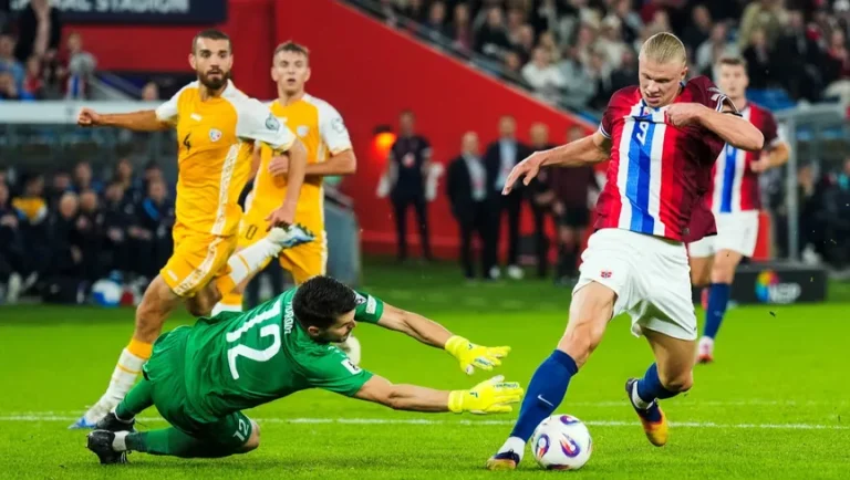 هالاند يقود النرويج لفوز تاريخي 11-1 في تصفيات كأس العالم