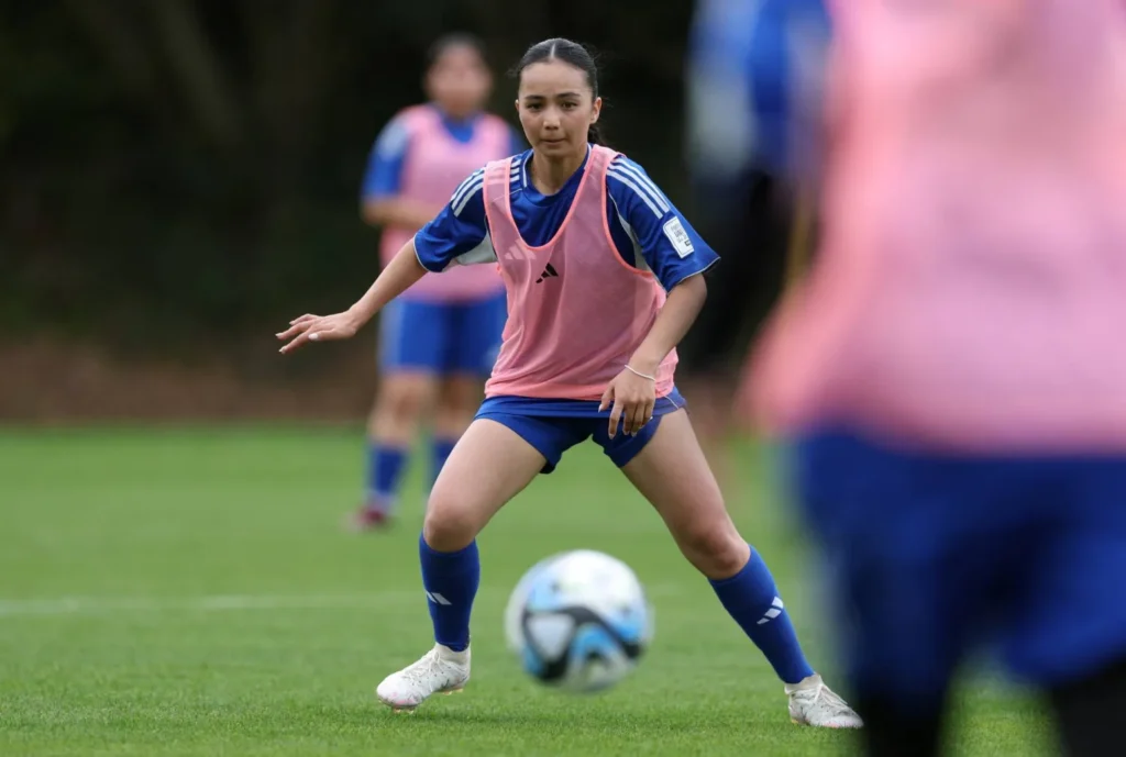 الفيفا ينقل بطولة فريق اللاجئات الأفغانيات إلى المغرب لأسباب تنظيمية