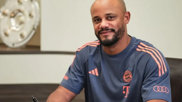 الباييرن يعلن تمديد عقد مدربه فانسون كومباني